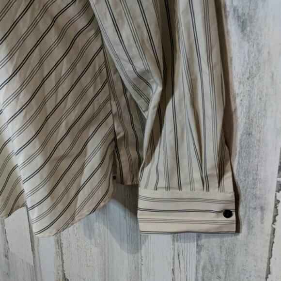 FOXCROFT Cream Pinstripe Button Up Career Top 16 Wrinkle Free - Picture 5 of 9